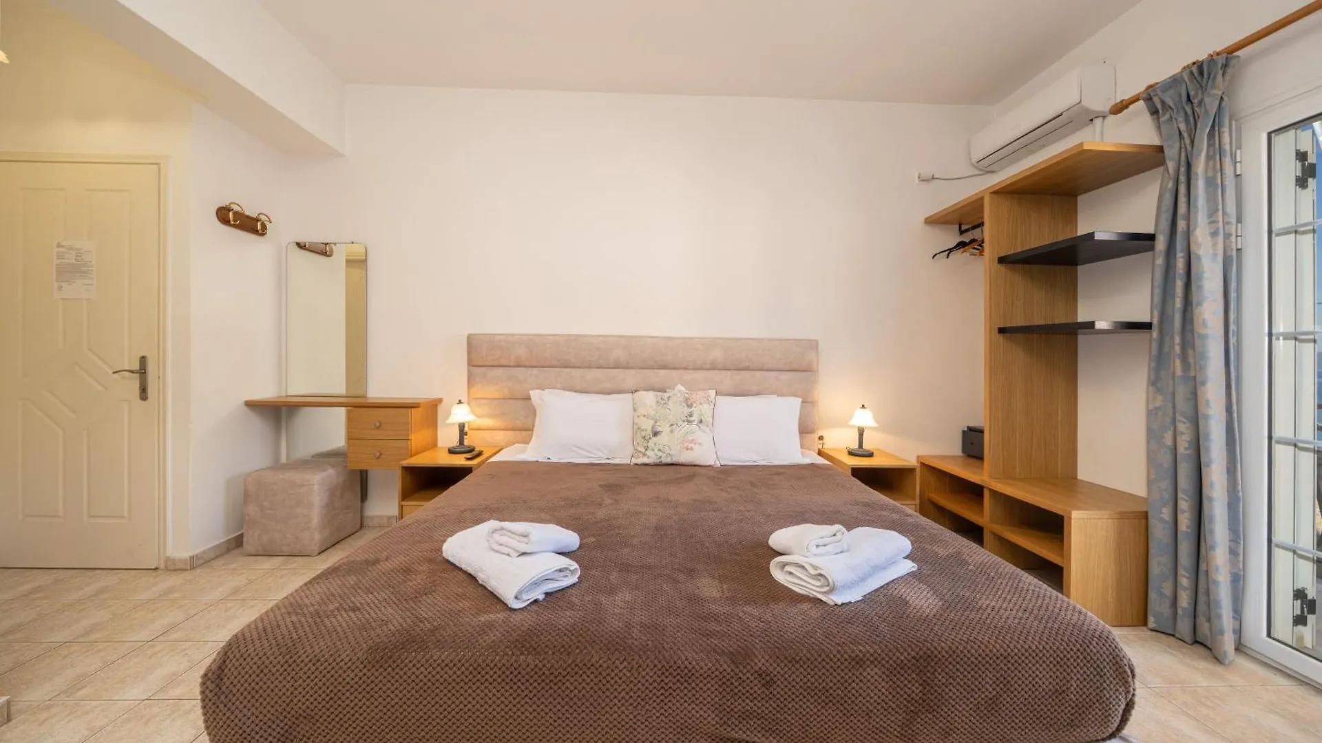 Apartment Dimitris Studios Karavomylos