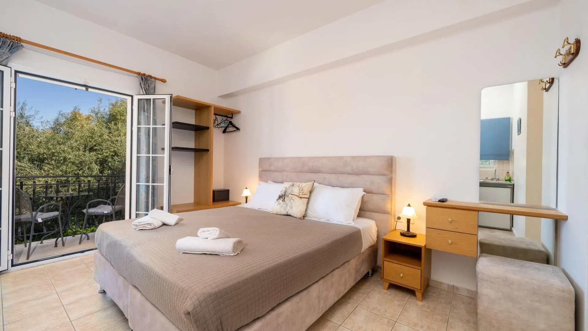 Dimitris Studios Karavomylos Appartement