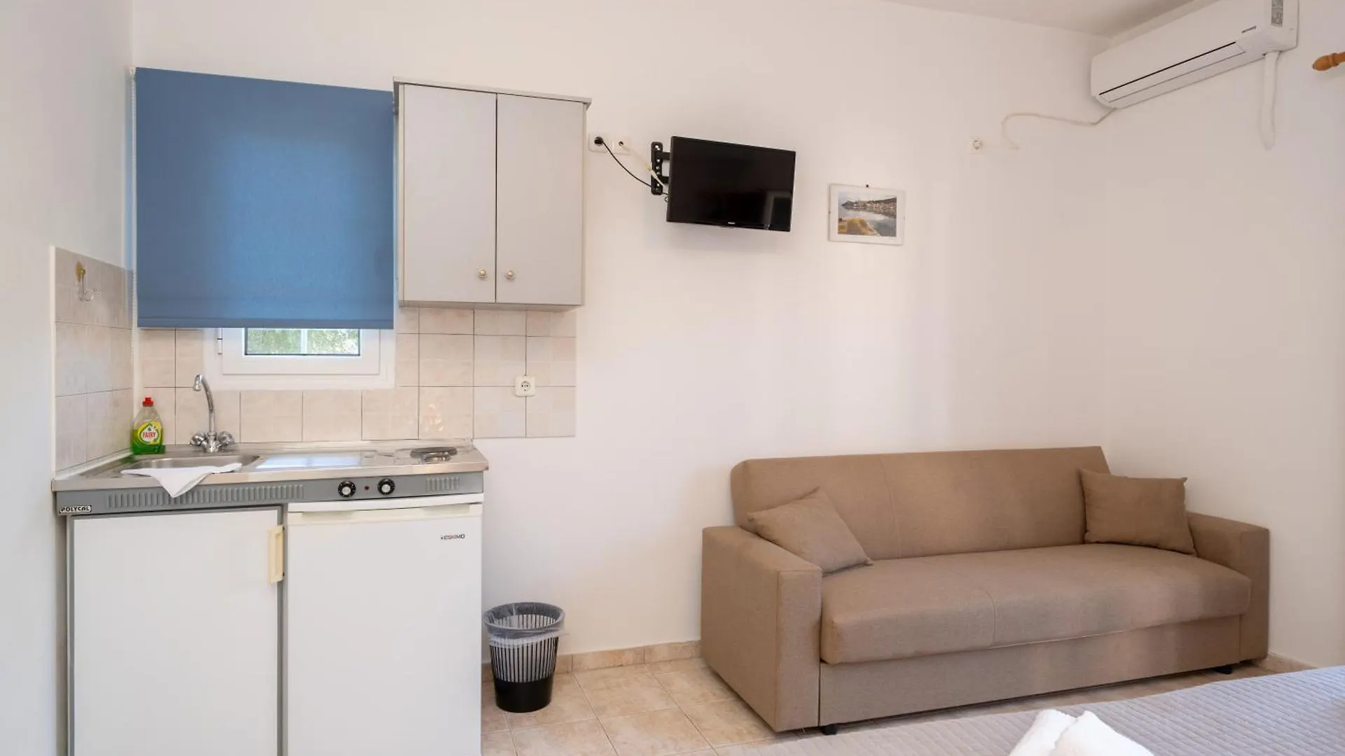 Dimitris Studios Karavomylos Apartment