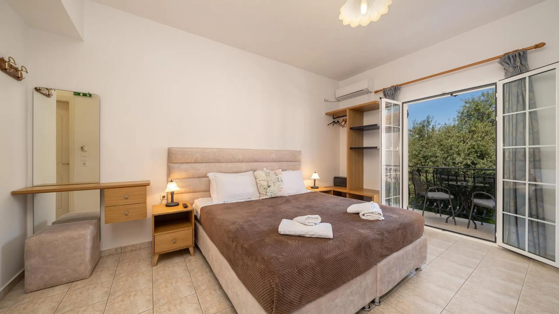 Appartement Dimitris Studios Karavomylos