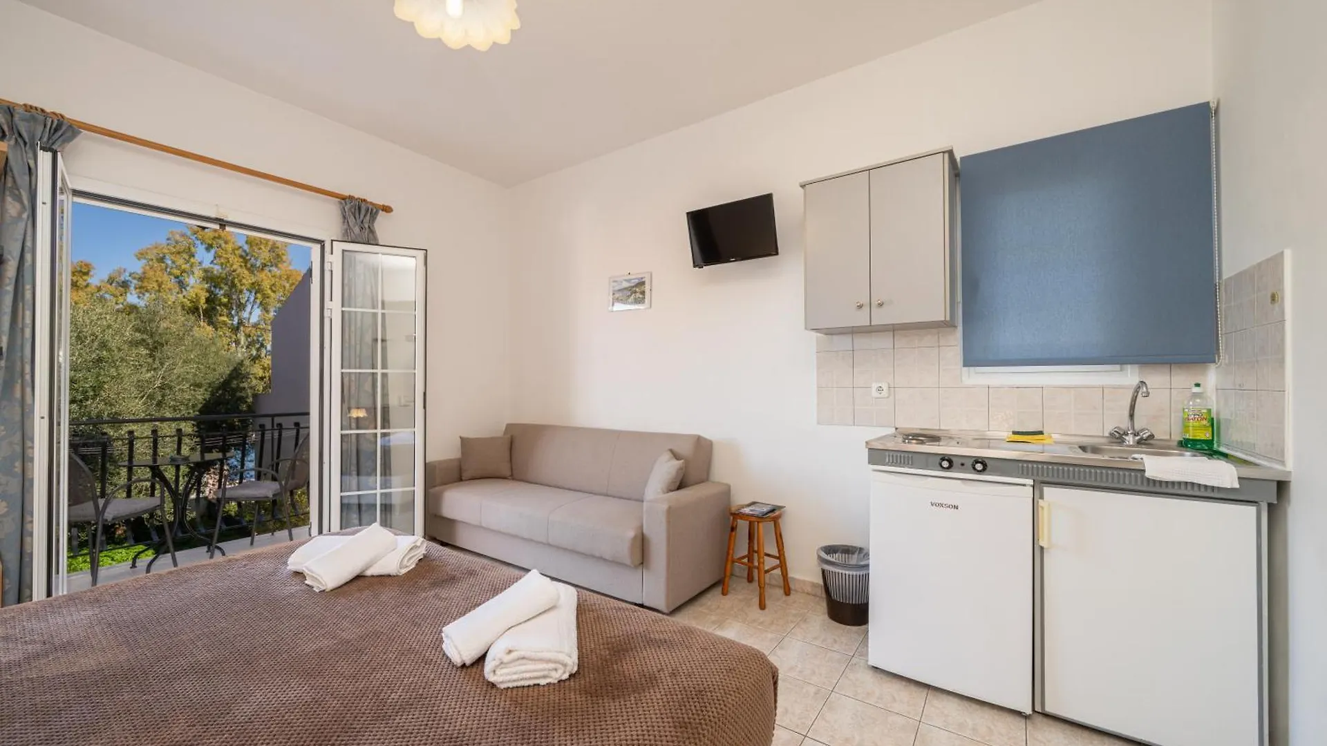 Apartment Dimitris Studios Karavomylos